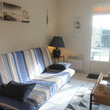 Br020-062 3 Pieces 4 Couchages Sur *